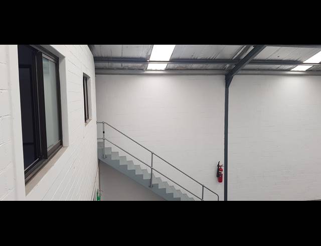 565M² WAREHOUSE TO LET IN KILLARNEY GARDENS